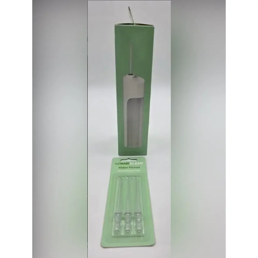 Conair Clean Battery Operated Water Flosser w/ 3 Replacement Tips NIB